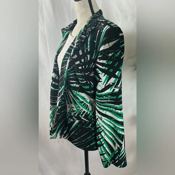 Chico's Green and Black Patterned Blazer - Picture 3 of 9